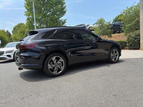 Vik Black 2024 Genesis Electrified GV70 Advanced AWD