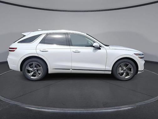 Uyuni White 2026 Genesis GV70 2.5T Advanced