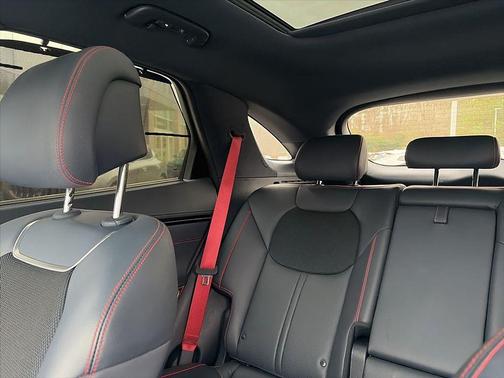 2024 Genesis GV70 2.5T AWD