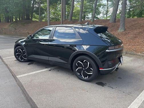Abyss Black 2024 Hyundai IONIQ 5 SEL