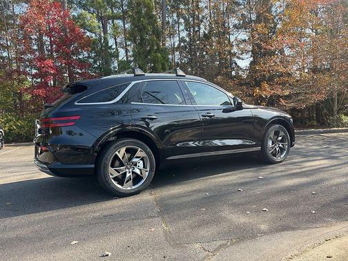 2025 Genesis Electrified GV70 Advanced AWD