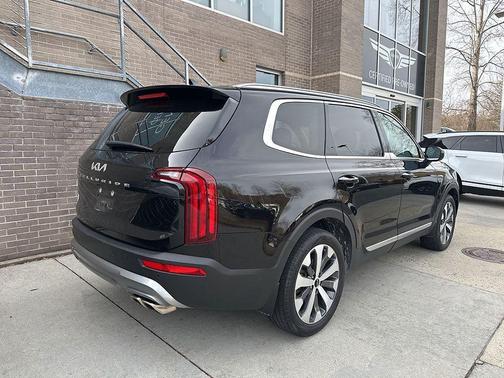 2022 Kia Telluride S
