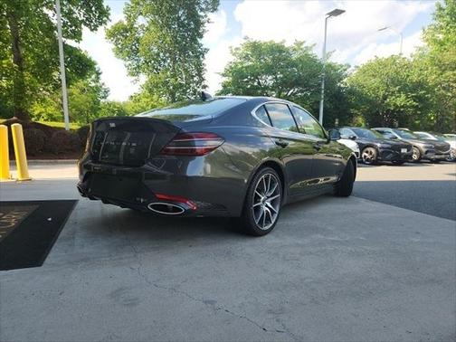 2025 Genesis G70 2.5T RWD