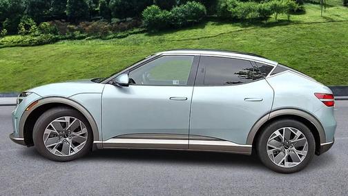 2024 Genesis GV60 Standard RWD