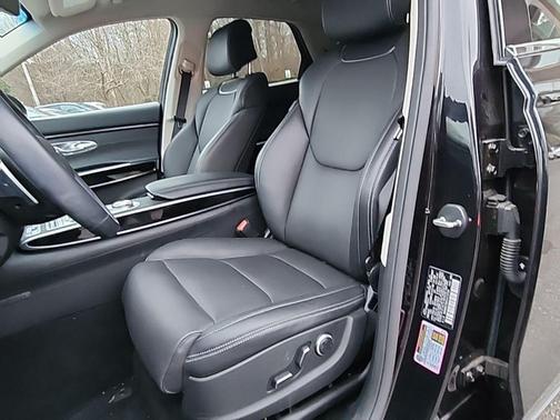 2025 Genesis GV70 2.5T AWD