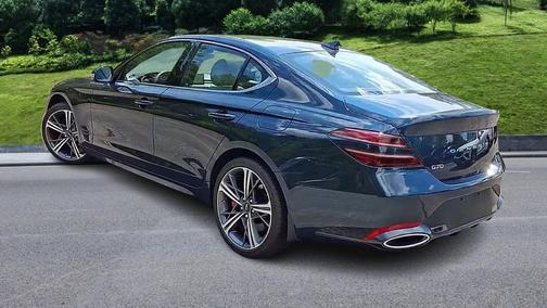 2024 Genesis G70 2.5T RWD