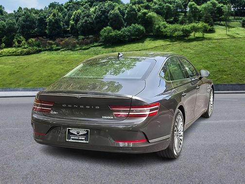 Makalu Gray 2024 Genesis Electrified G80 Advanced