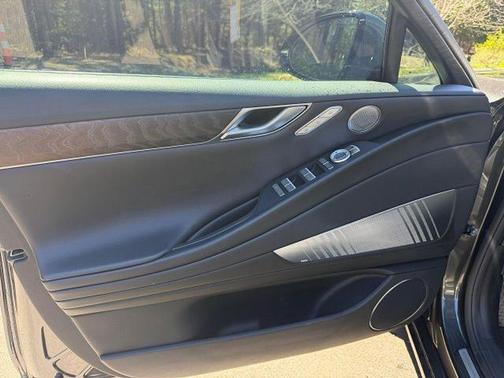 2024 Genesis Electrified G80 Advanced