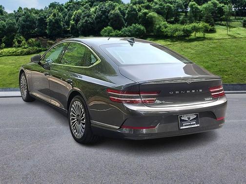 Makalu Gray 2024 Genesis Electrified G80 Advanced