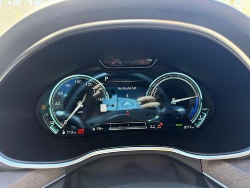 2024 Genesis Electrified G80 Advanced