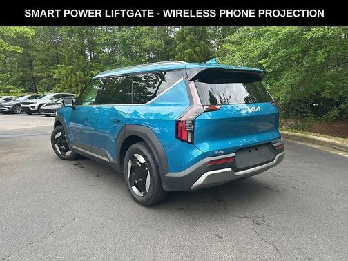 Ocean Blue 2025 Kia EV9 Wind