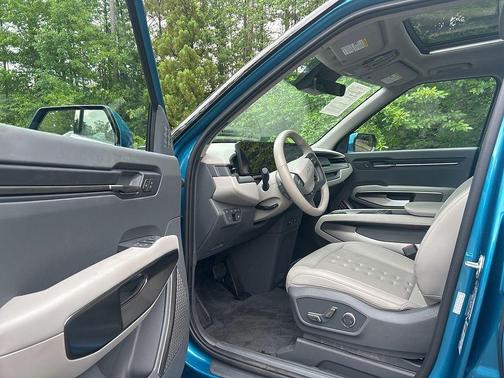 Ocean Blue 2025 Kia EV9 Wind