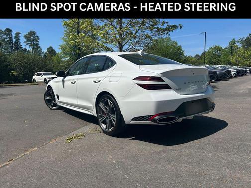 Uyuni White 2025 Genesis G70 3.3T RWD Sport Advanced