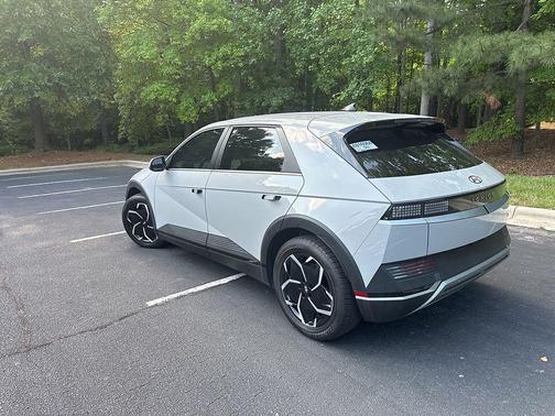 Cyber Gray 2024 Hyundai IONIQ 5 SEL