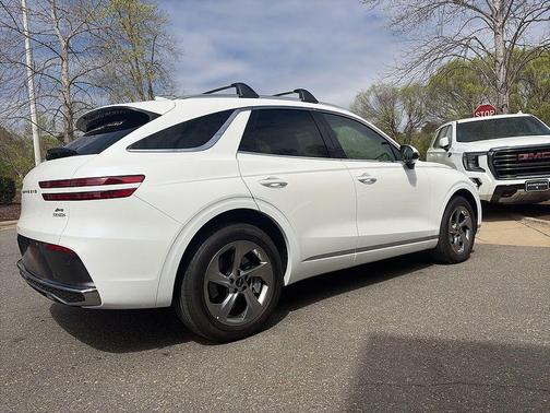 Uyuni White 2026 Genesis GV70 2.5T Select