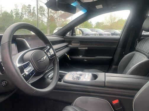 2025 Genesis G90 3.5T e-SC AWD