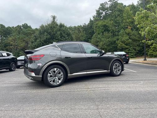 2025 Genesis GV60 Standard RWD