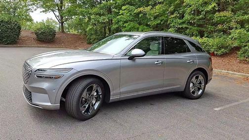 2025 Genesis Electrified GV70 Advanced AWD
