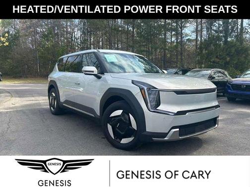 Ivory Silver 2026 Kia EV9 Light Long Range