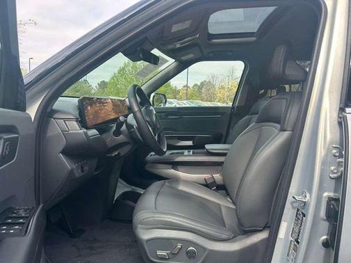 Ivory Silver 2026 Kia EV9 Light Long Range