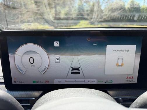 2024 Genesis GV60 Advanced AWD