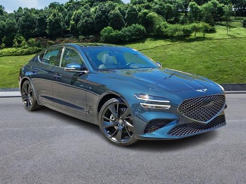 2023 Genesis G70 2.0T RWD