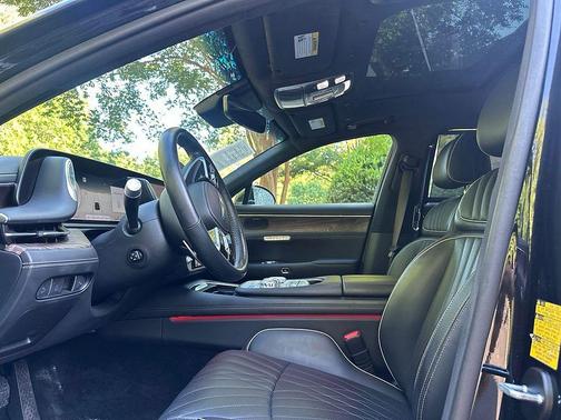 Vik Black 2023 Genesis G90 3.5T AWD