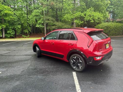 Runway Red 2024 Kia Niro EV Wind