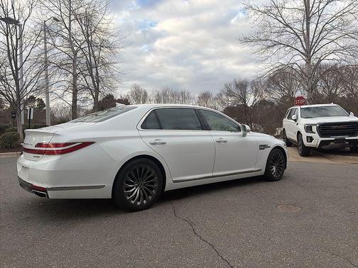 2020 Genesis G90 Premium