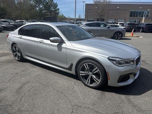 Glacier Silver Metallic 2019 BMW 750 I