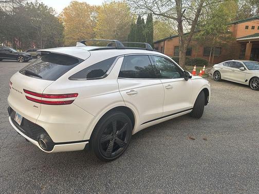 Matterhorn White 2023 Genesis GV70 2.5T AWD