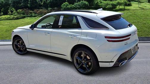 Uyuni White 2026 Genesis GV70 2.5T Sport Prestige