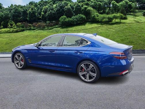 2025 Genesis G70 2.5T RWD