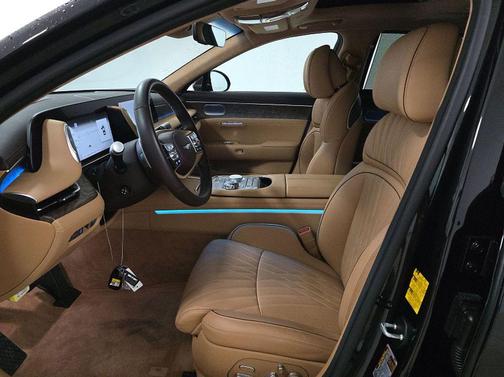 Vik Black 2025 Genesis G90 3.5T e-SC AWD