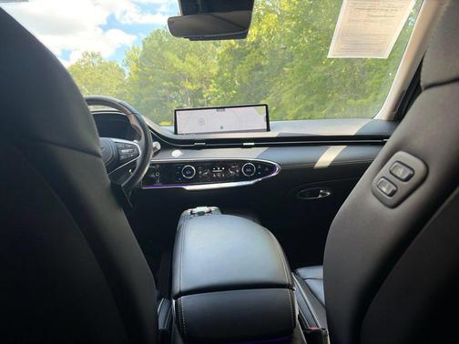 Vik Black 2023 Genesis Electrified GV70 Advanced AWD