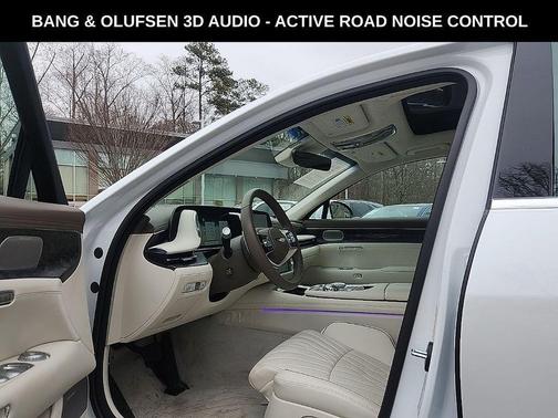 2025 Genesis G90 3.5T e-SC AWD