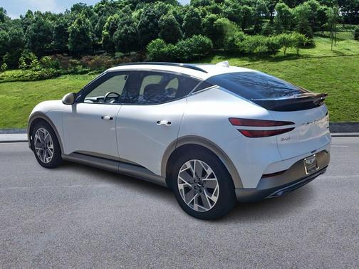 2024 Genesis GV60 Standard RWD