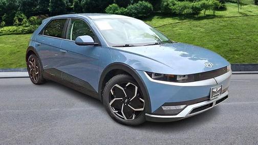 2024 Hyundai IONIQ 5 SE
