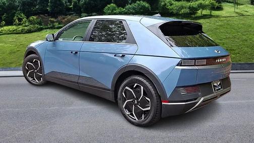 2024 Hyundai IONIQ 5 SE