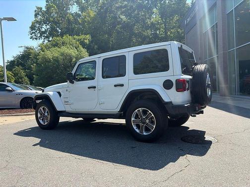 Bright White Clearcoat 2021 Jeep Wrangler Unlimited Sahara