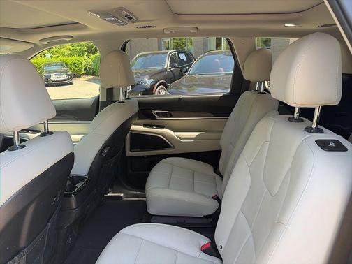 Ebony Black 2022 Kia Telluride SX