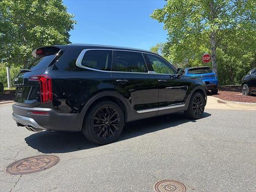 Ebony Black 2022 Kia Telluride SX