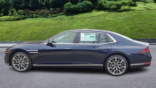 2026 Genesis G90 e-SC