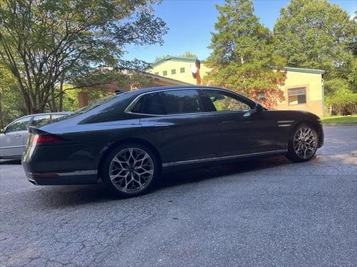 2024 Genesis G90 3.5T e-SC AWD