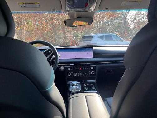 2025 Genesis G80 2.5T AWD