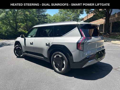 Wolf Gray 2026 Kia EV9 Land