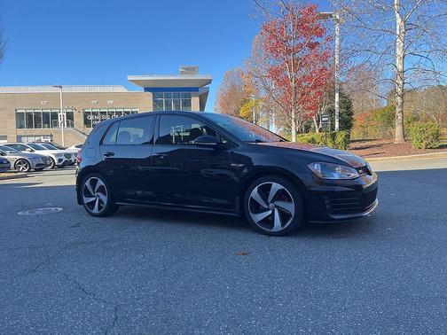 2017 Volkswagen Golf GTI 2.0T S 4-Door
