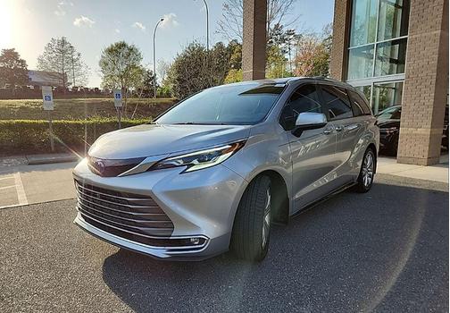 2021 Toyota Sienna Platinum