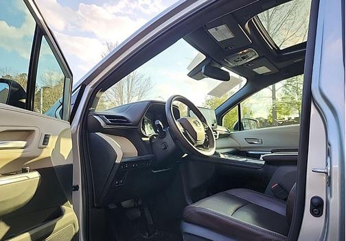 2021 Toyota Sienna Platinum