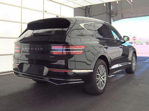 Vik Black 2025 Genesis GV80 2.5T